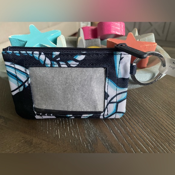 🐚 💦 NWT Vera Bradley Lighten Up Zip ID Case in Shore Enough 🐚💦 - Picture 3 of 6